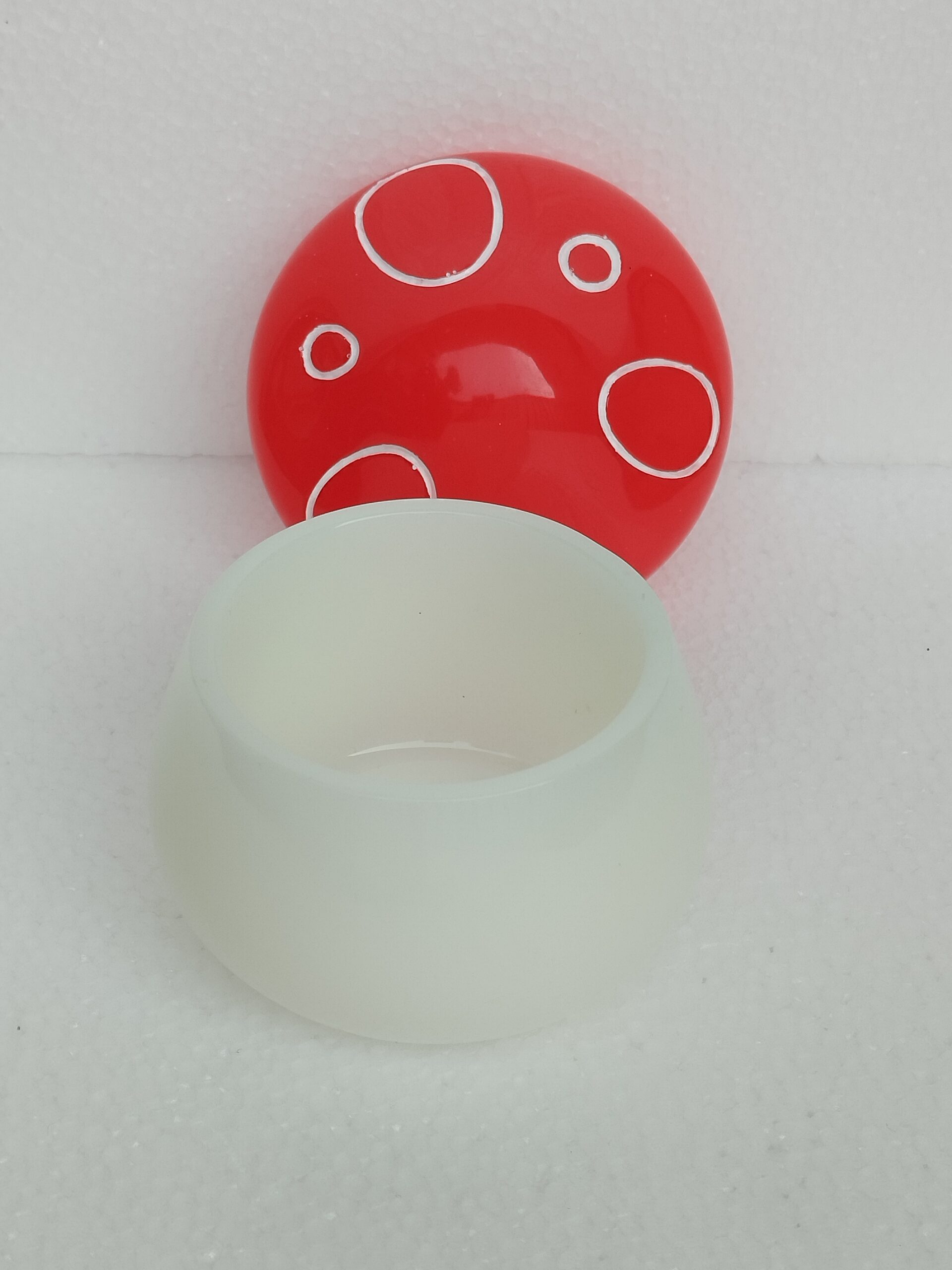 Boîte champignon blanche et rouge - Résine époxy – Image 2