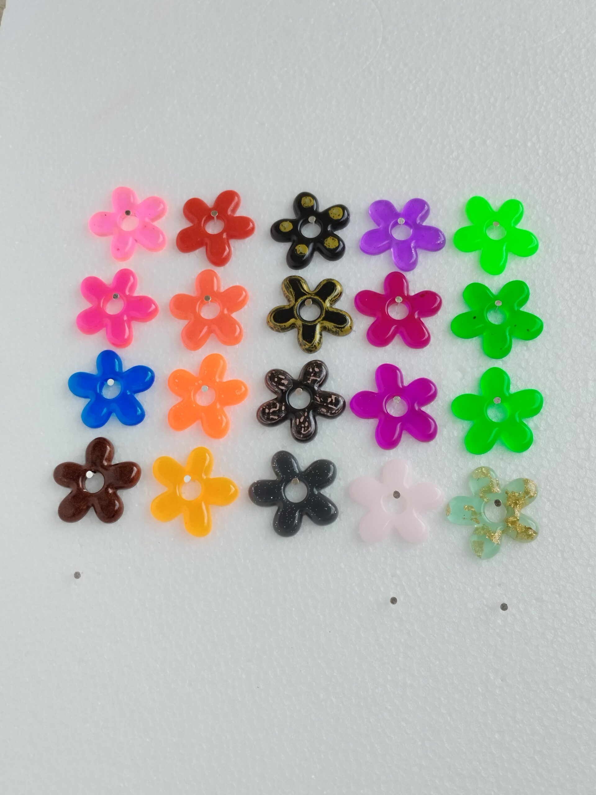 Pampilles Luméa en Résine – Accessoires pour Créoles