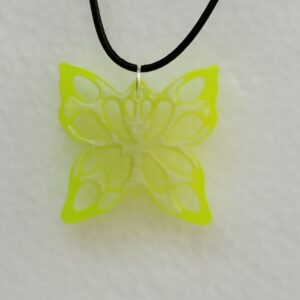 Pendentif Papillon Jaune – Résine époxy