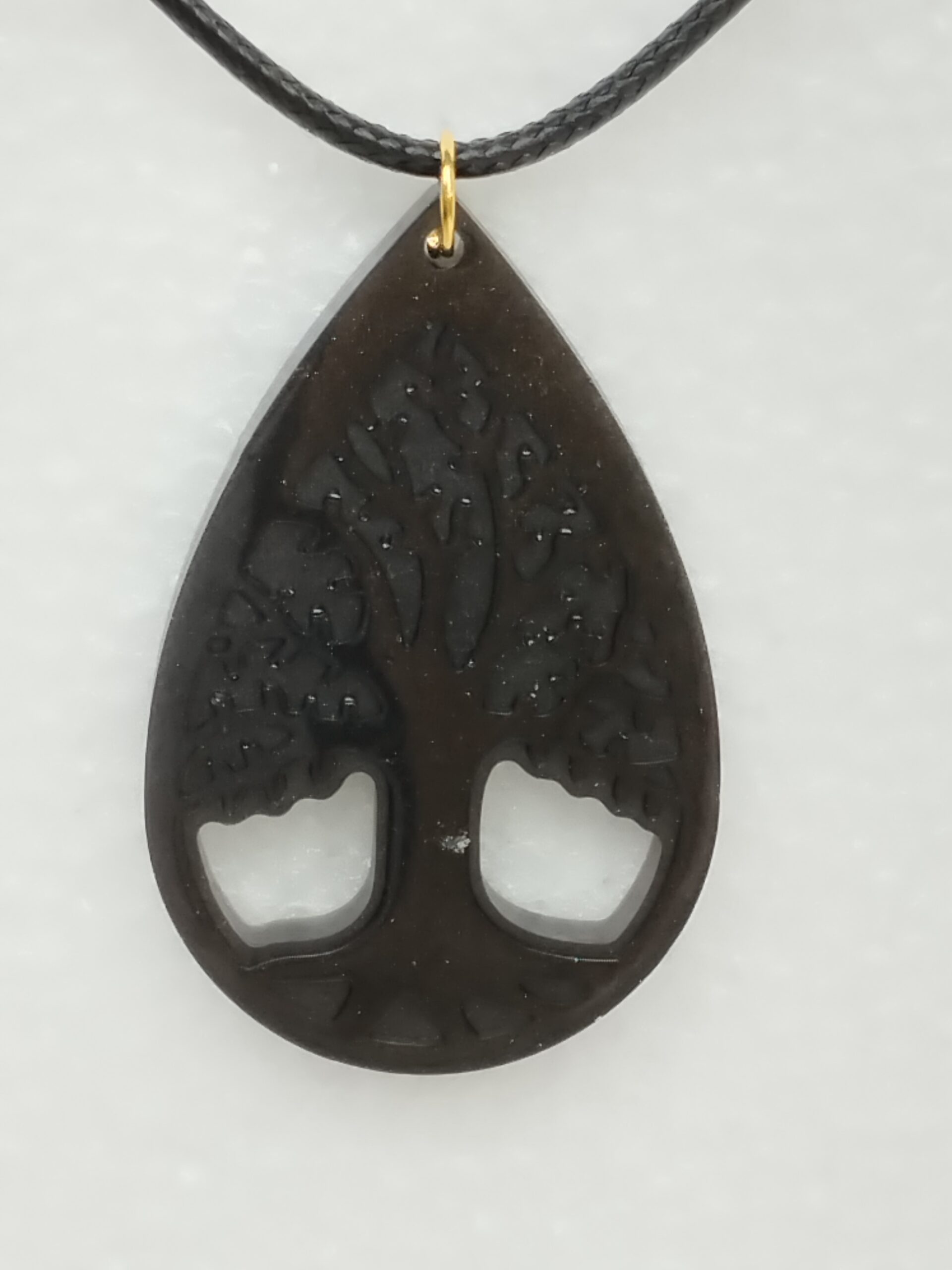 Pendentif arbre de vie en résine