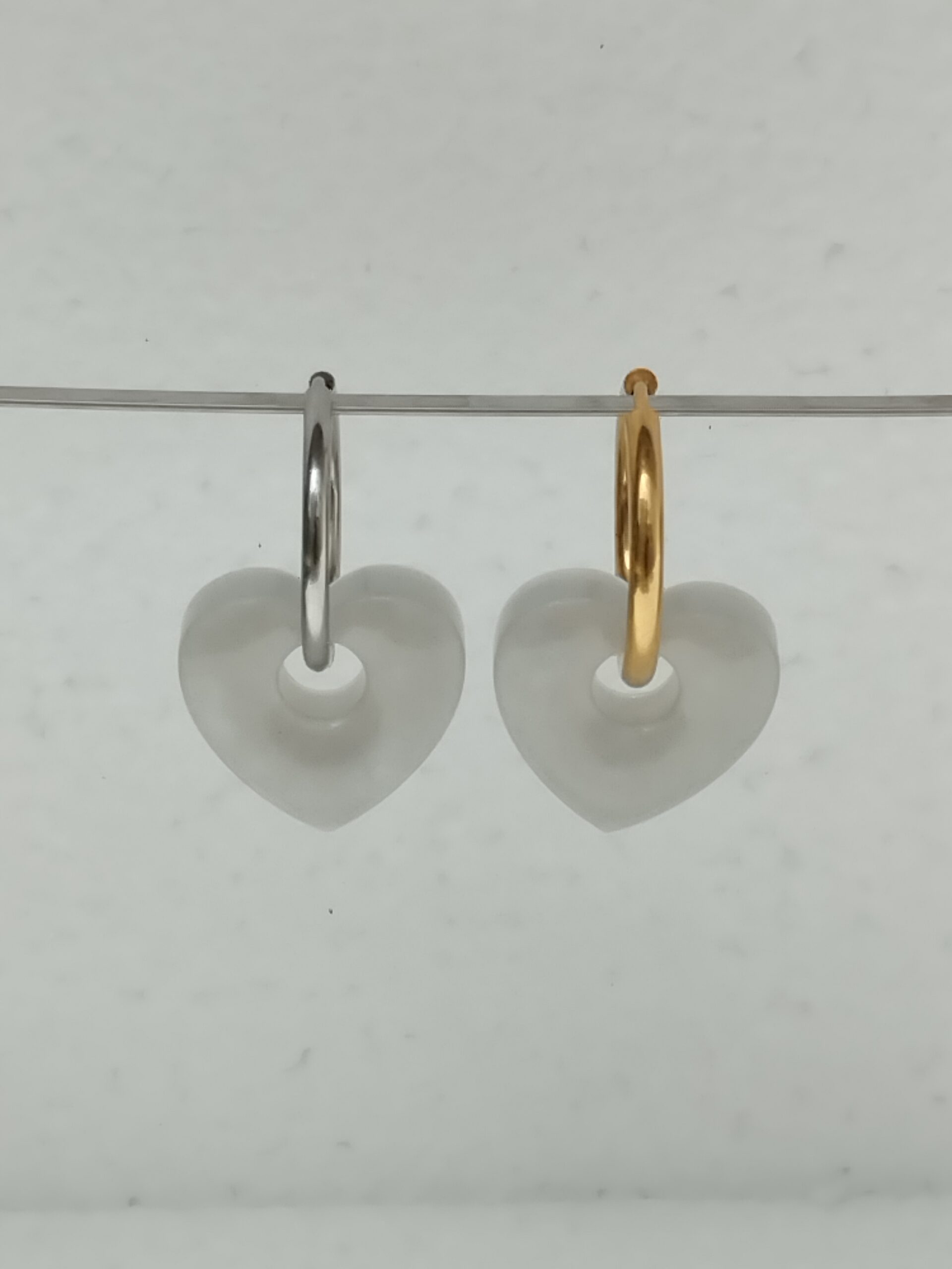 Pampilles cœur grises (vendues sans créoles) – Image 2