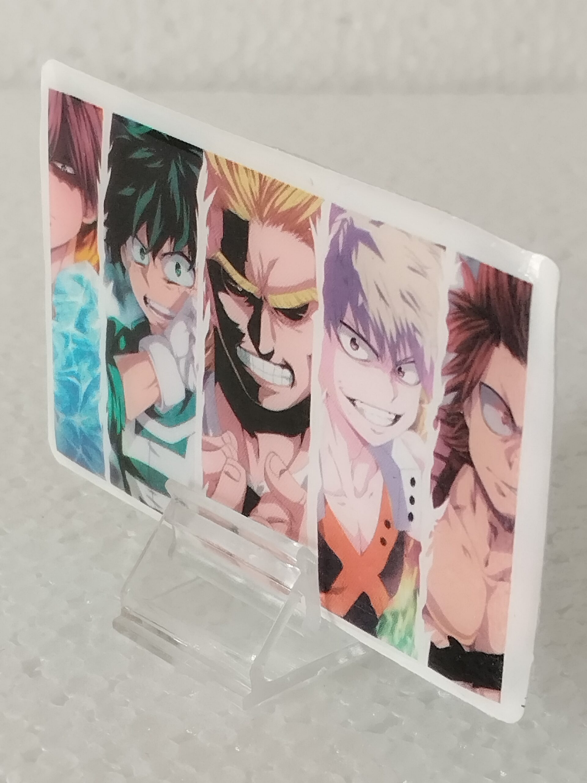 Carte MHA en résine époxy sur socle transparent